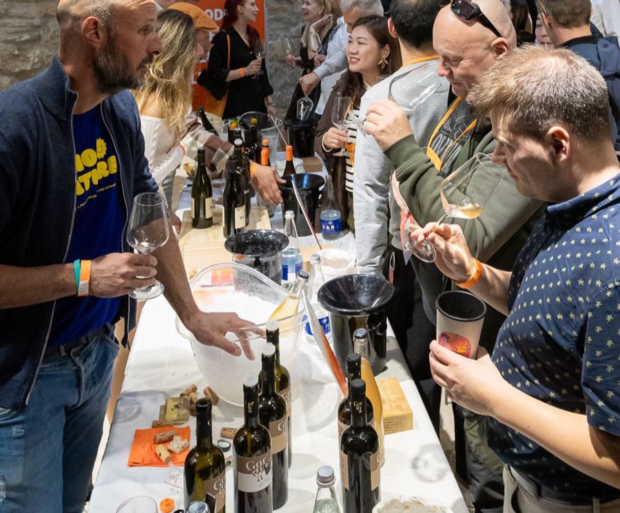 Napovedujemo: Orange Wine Festival